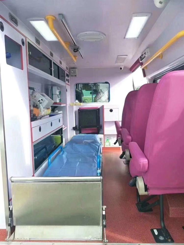 兰州人民医院租私家救护车转院到兰州钢铁集团公司职工医院救护车出租租赁费用是多少