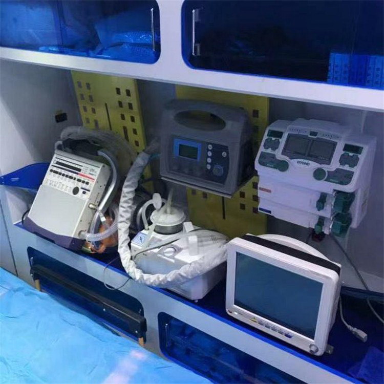 甘肃省肿瘤医院租救护车护送到虎林县云山农场职工医院哪里有长短途救护车出租