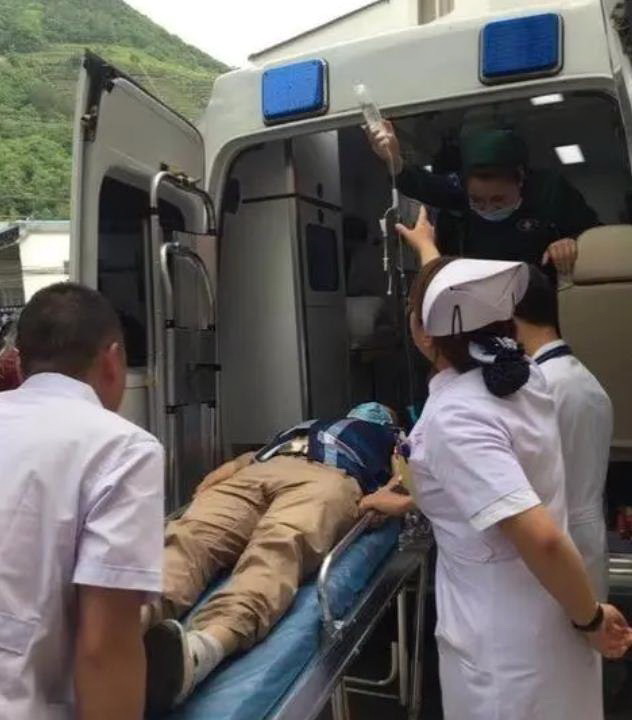 中国人民解放第四七三医院租私人救护车转院到大悟县中医院长途救护车出租哪里的好