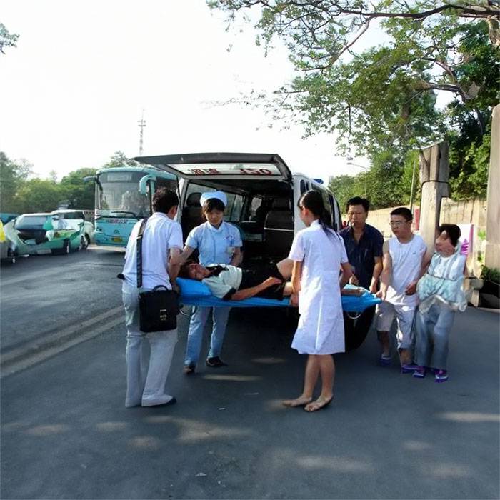 兰州大学附属医院预约私人救护车租赁到浙江大学医学院附属妇产科医院救护车出租一般多少钱