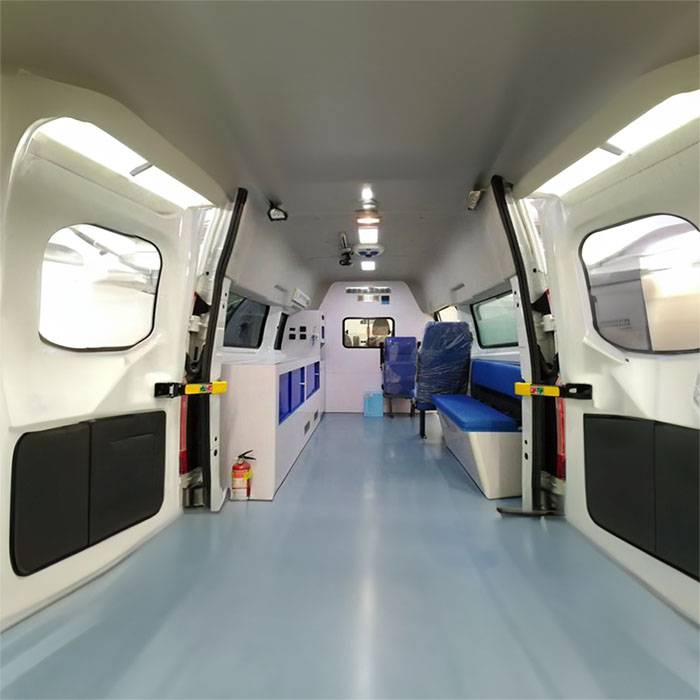 平凉市市辖区 到昆明市石林彝族自治县救护车出租收费标准