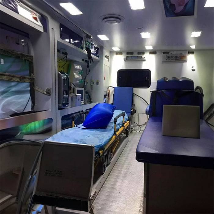 甘肃省肿瘤医院租赁私家救护车到九江县中医院急救救护车出租费用多少