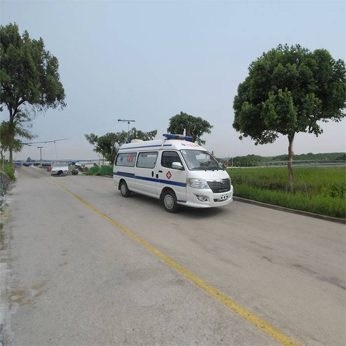 兰州军区总医院安宁分院租私人救护车转院到龙陵县中医院救护车出租租赁费用是多少