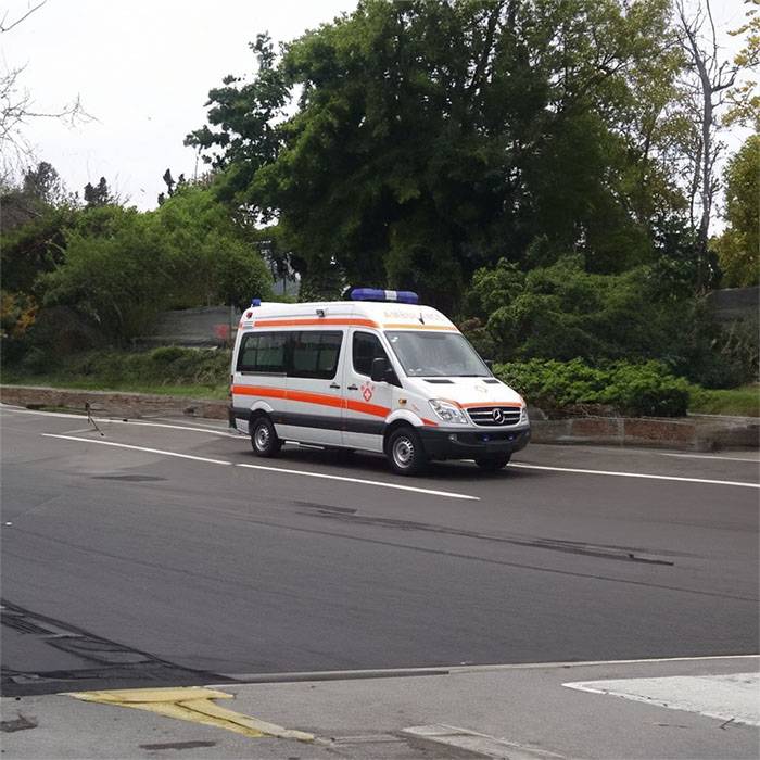 最新甘肃兰州新区区租赁私人救护车 私人救护车出租电话 急救车租赁费用