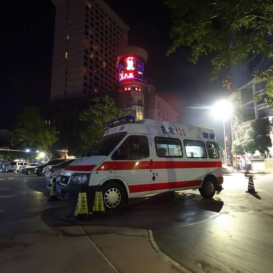 天水市秦州区 护送到那曲地区安多县救护车出租公司
