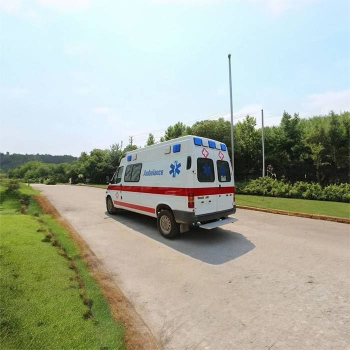 兰州大学医院租私人急救车到新泰协和医院救护车辆出租哪里专业
