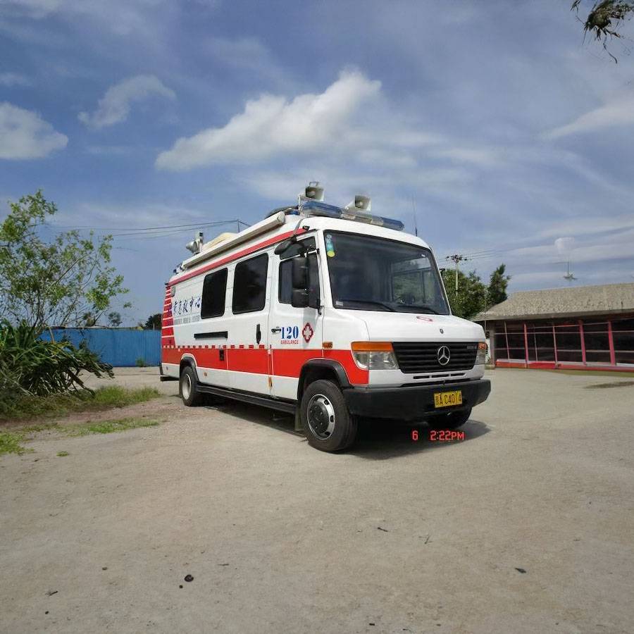 甘肃中医药大学附属医院私人救护车出租到群力无线电厂职工医院 救护车出租一般多少钱租赁