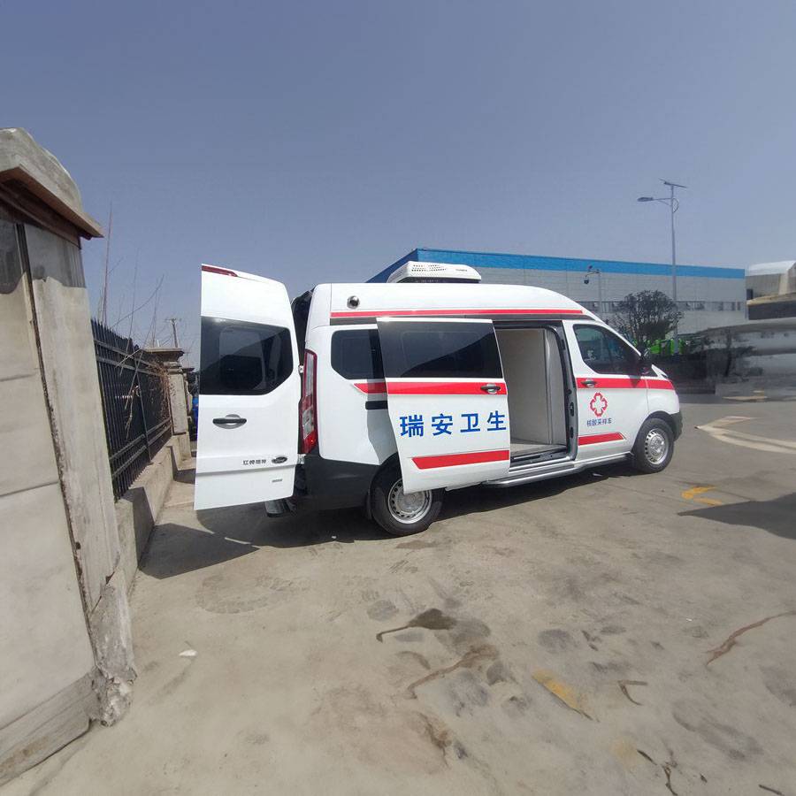 兰州市人民医院租私人救护车转院到平泉县中医院 出租转院救护车多少钱