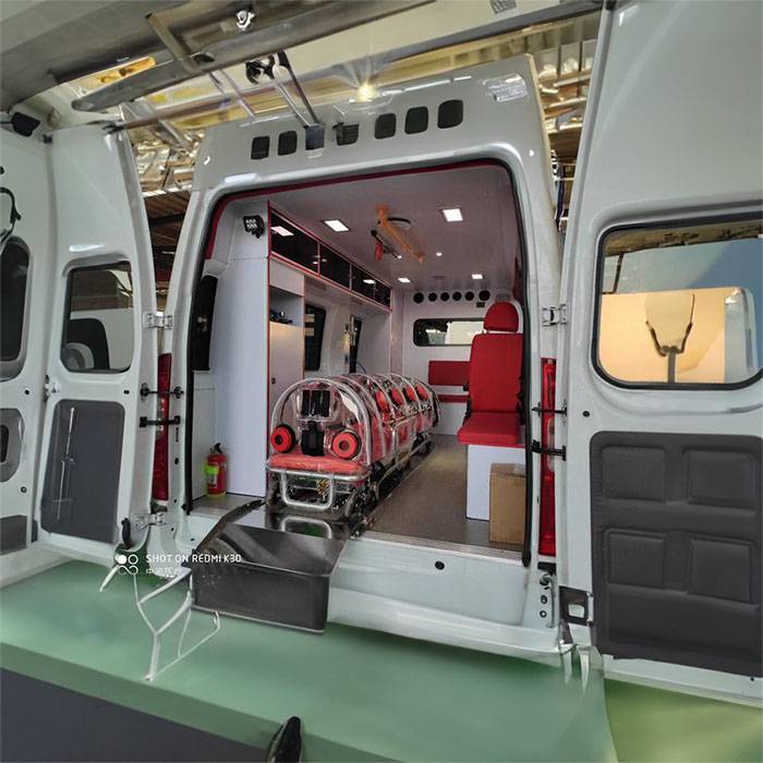 甘南藏族合作市正规120救护车转运到文山壮族苗族广南县 租赁长途救护车