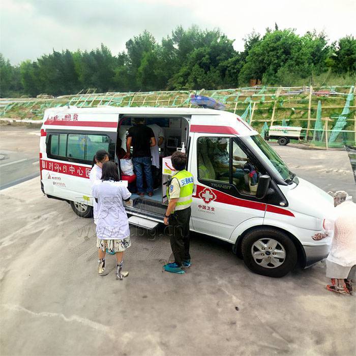 甘南藏族迭部县医院救护车转运到昆明市富民县 长途私人救护车出租