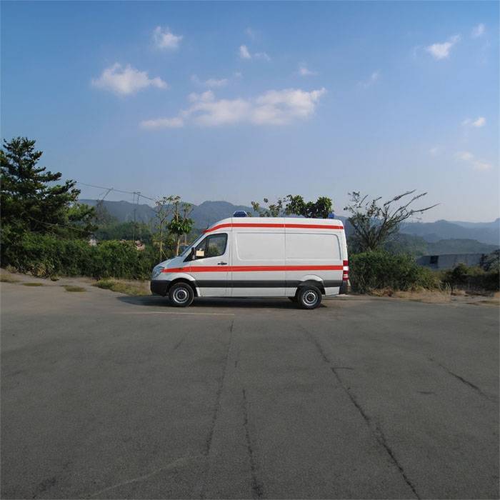 白银市靖远县120急救车到昆明市东川区 急救急救转运车-救护车出租