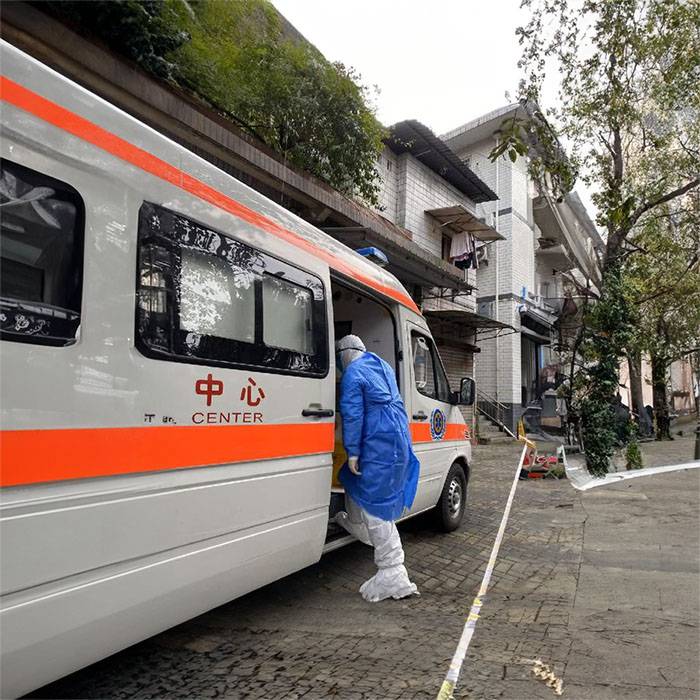 兰州空医院租用私人救护车护送到崇阳县妇幼保健所 长途救护车出租哪里的好