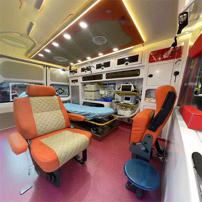 兰州大学医院东岗院区租赁私家救护车到滕州市眼耳鼻喉医院 救护车出租电话多少钱