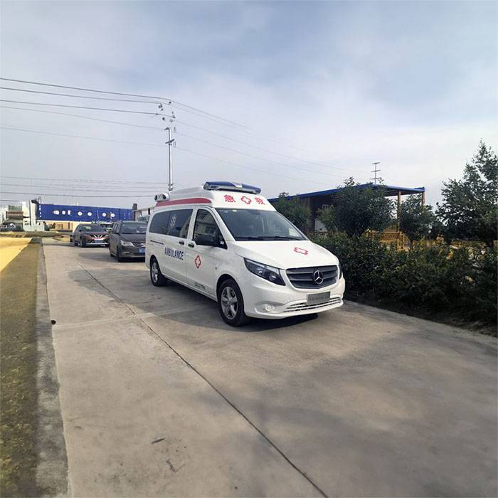 兰州大学第二医院租私人急救车到中国水利水电第九工程局中心医院 救护车出租 多少钱一辆