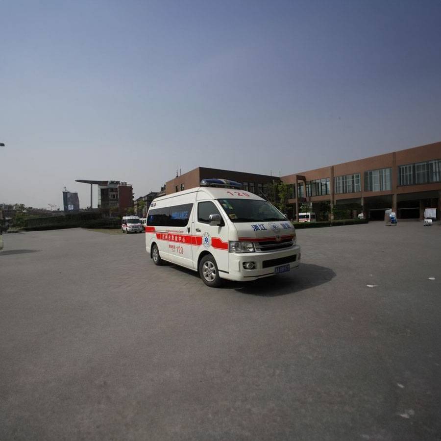 兰州区总医院安宁分院租私人救护车转院到广元市市中区人民医院 出租一趟救护车多少钱