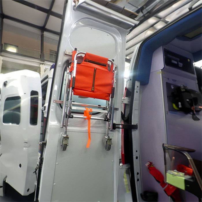 甘肃省人民医院租用私人救护车护送到柳州市红十字会医院 哪里有救护车可以出租