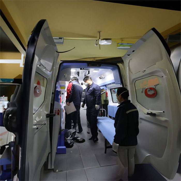 兰州区兰州总医院租用私人救护车到开江县人民医院 救护车如何收费出租