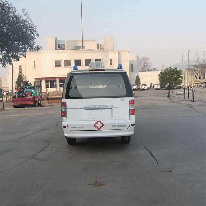 甘肃省肿瘤医院租救护车到丹东市医院 救护车如何收费出租公司