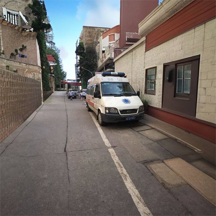 甘肃兰州新区区救护车到泸州市市辖区 救护车电话