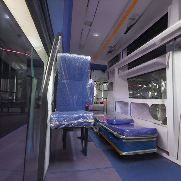 兰州七里河区正规救护车转运到安阳市文峰区 叫救护车费用多少