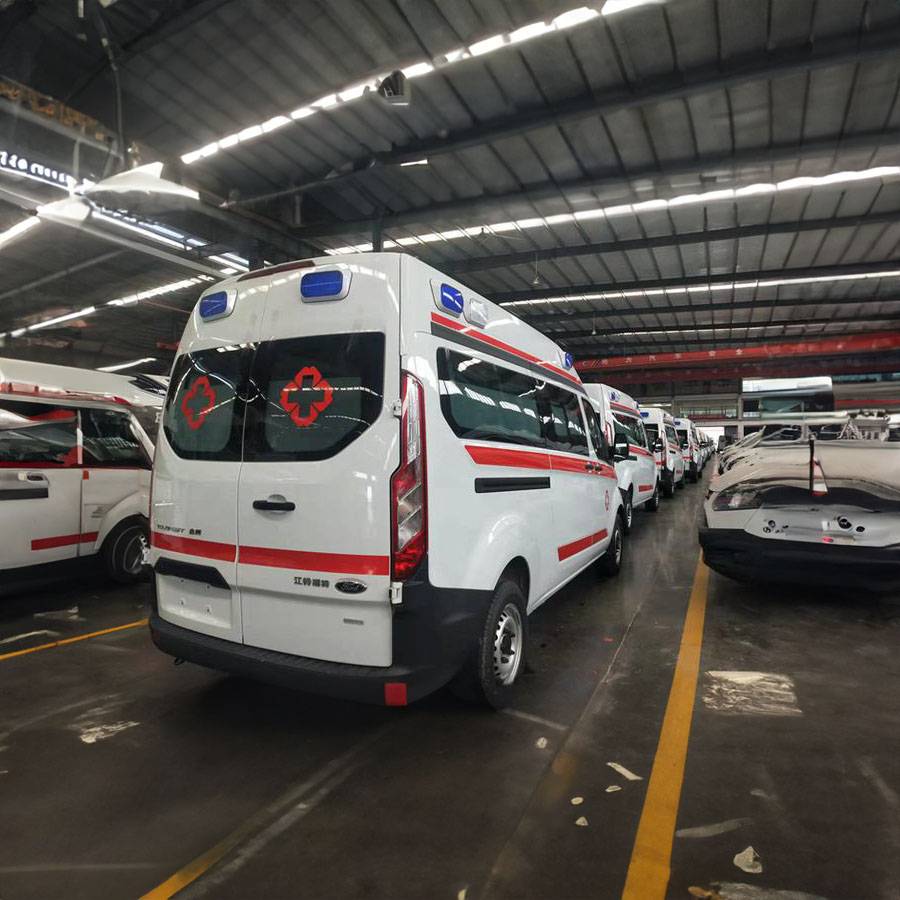 兰州大学第二医院租私人急救车到宝鸡市卧龙寺医院 救护车出租电话多少钱