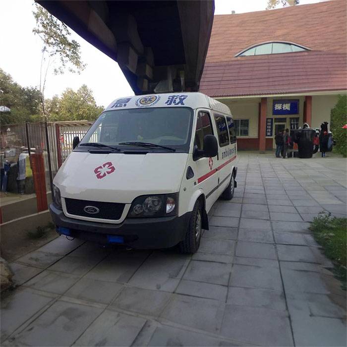 甘肃省兰州红古正规救护车转运到六盘水市 救护车出租