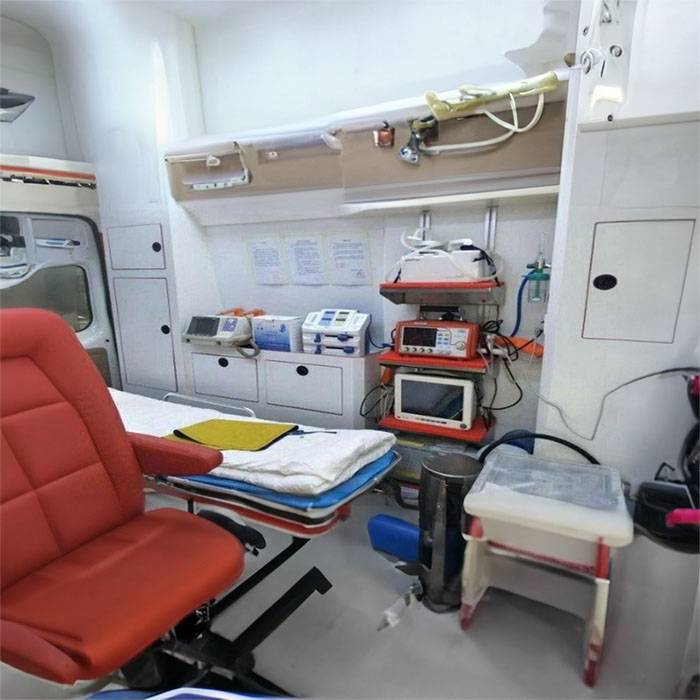 兰州市人民医院出租急救车护送到龙门县中医院 救护车出租要多少钱