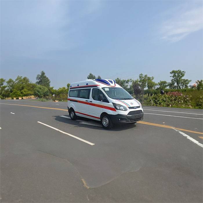 兰州人民医院租120私人急救车到吉林省妇幼保健院 救护车出租价格表多少钱