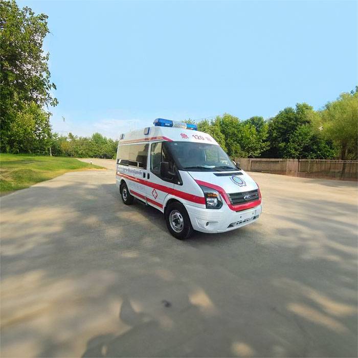 甘肃兰州西固医院救护车护送到昌都地区类乌齐县 救护车出租长途