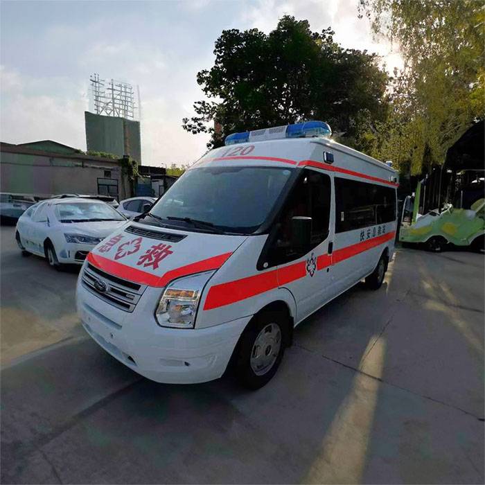 金昌市正规救护车护送到兴安盟乌兰浩特市 救护车出租的