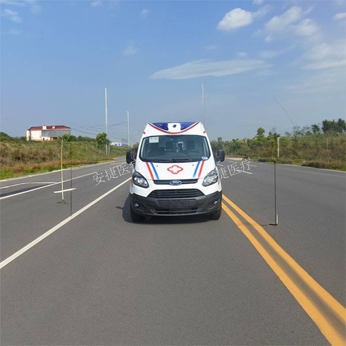 兰州三爱堂医院租私家救护车转院到潍坊市市立医院 救护车出租价格表多少钱