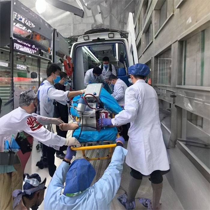 甘肃酒泉市人民医院出租急救车护送到石家庄市友谊眼科医院 哪里有出租救护车