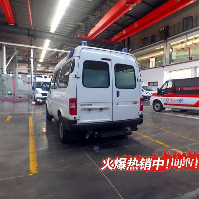兰州正规救护车出租到驻马店市 120救护车出租