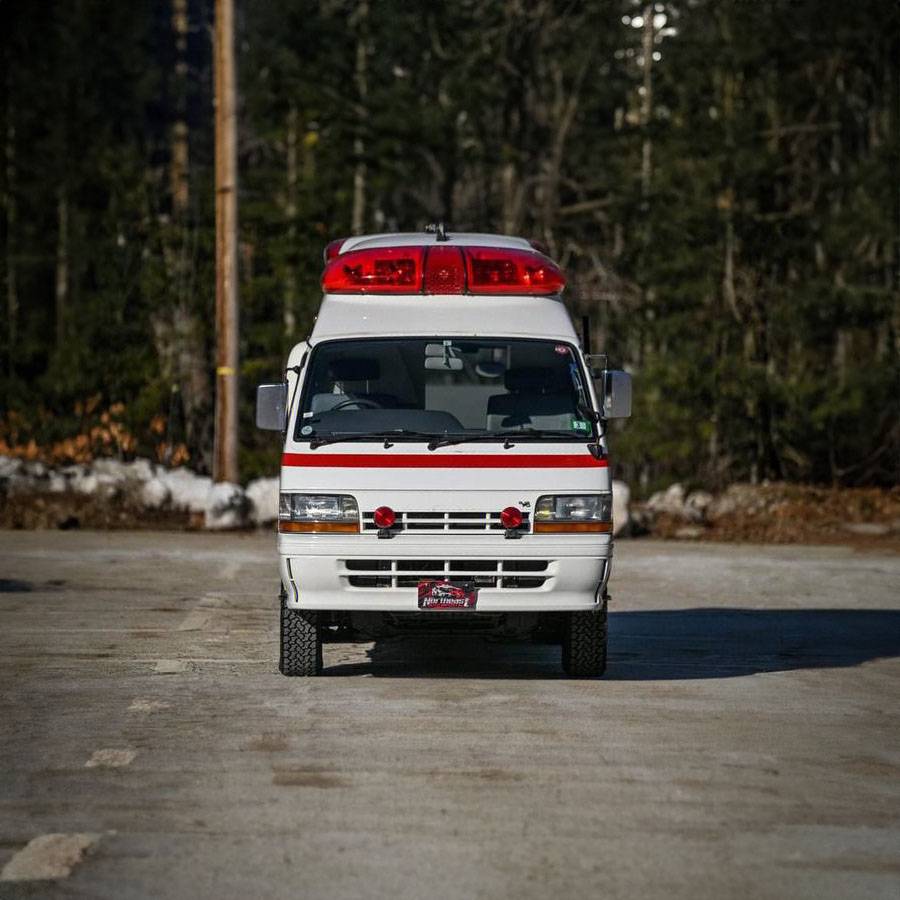 张掖市市辖区正规救护车到广州市海珠区 救护车出租收费标准