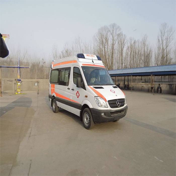 平凉市崆峒区私人救护车租赁到宜春市宜丰县 医院救护车一辆多少钱