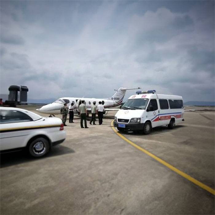 兰州皋兰医院救护车护送到三门峡市湖滨区 私营救护车出租