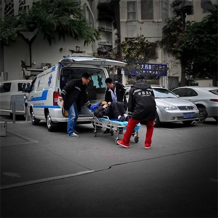 兰州区总医院租120私人急救车到祥云县妇幼保健院 救护车出租哪个好