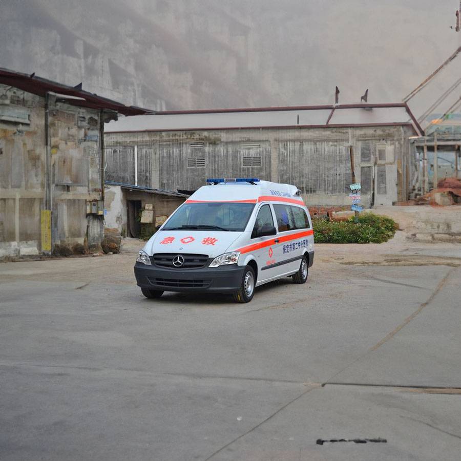 甘肃兰大二院租私人急救车到湘西州康复医院湘西州肿瘤医院 出租120救护车多少钱一公里