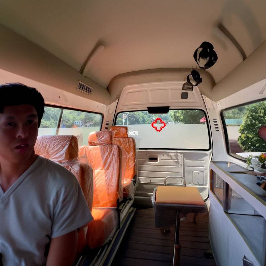 兰州私人救护车租赁到绥化市庆安县 救护车转运