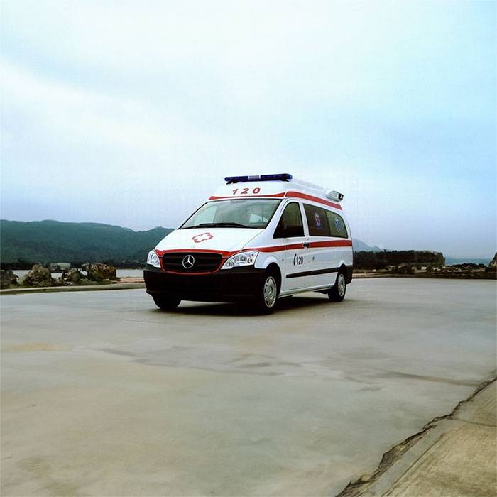 兰州大学附属医院私人救护车出租到南海市城水医院 救护车出租费用多少