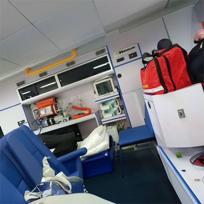 兰州大学第二附属医院私人救护车租赁到遂川县妇幼保健所 救护车出租价格表多少钱