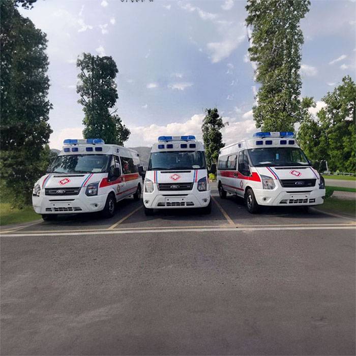 中国人民第四七三医院租私家救护车转院到龙山县中医院 哪里有长短途救护车出租