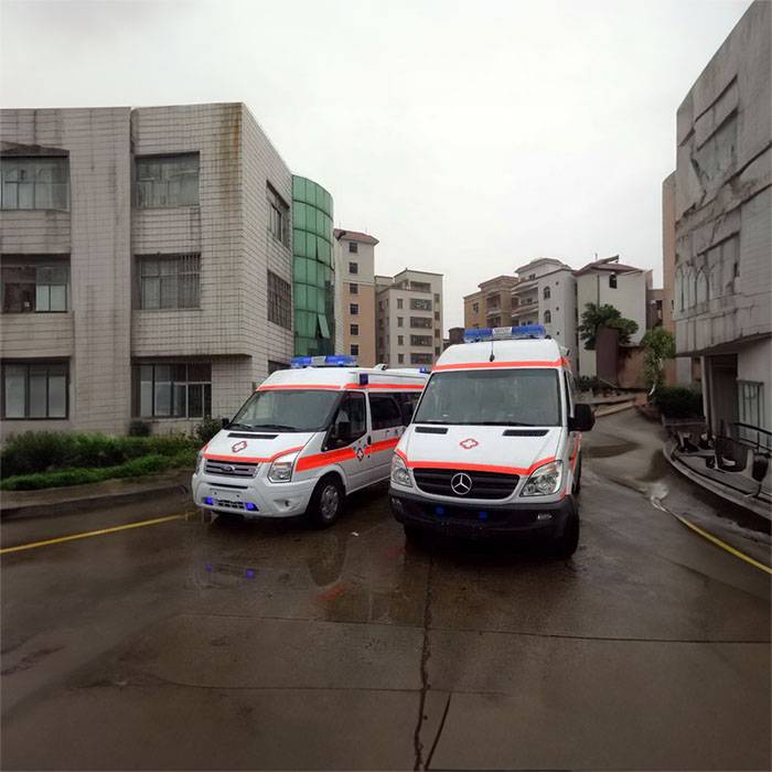 甘肃省妇幼保健院租救护车到临河市华西医院 有哪些救护车出租