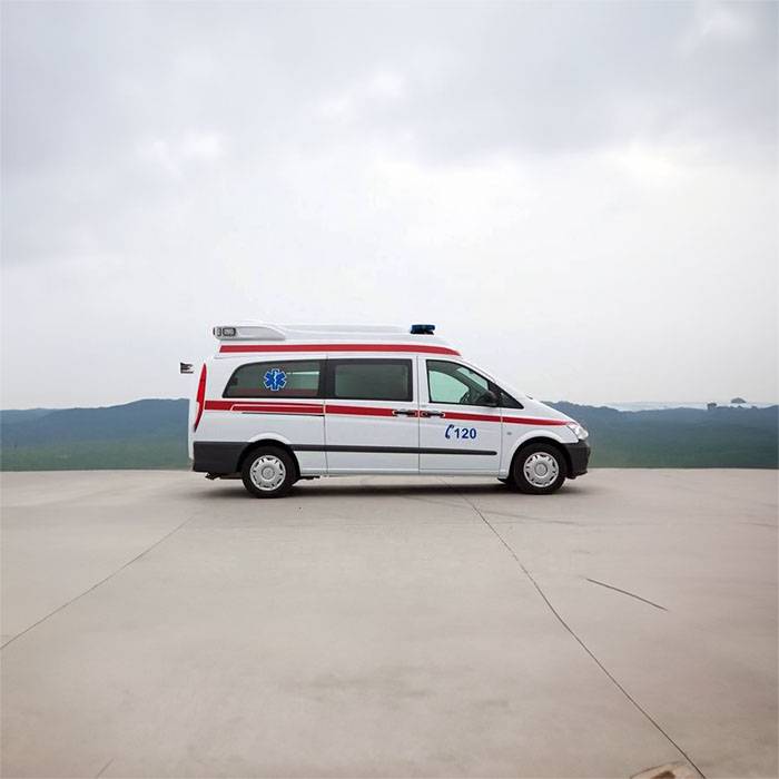 兰州区总医院安宁分院租私人救护车转院到肖县第三人民医院 120救护车出租费用是多少