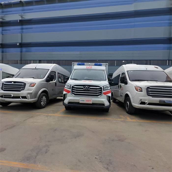 兰州区总医院安宁分院租120私人急救车到泰兴市肿瘤医院 长途救护车出租电话多少