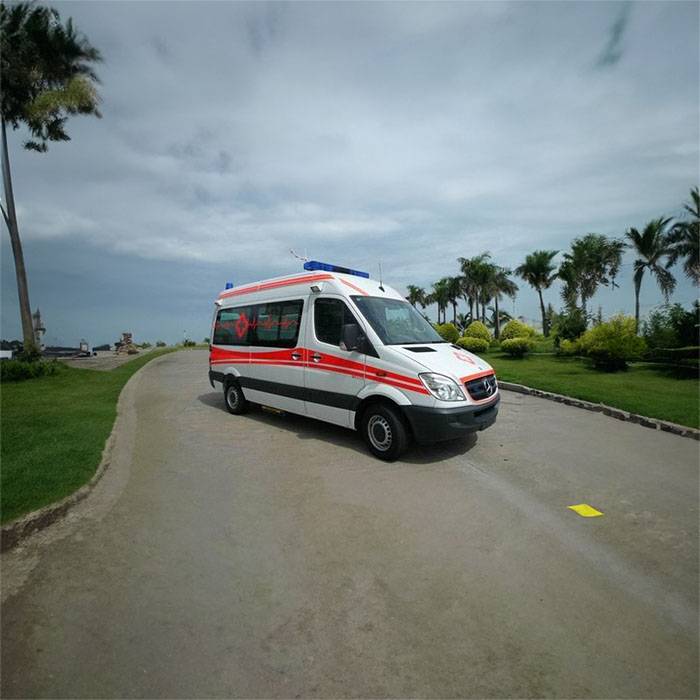 兰州区总医院安宁分院租赁私家救护车转院到海口市人民医院海口市红十字医院 120救护车出租费多少钱