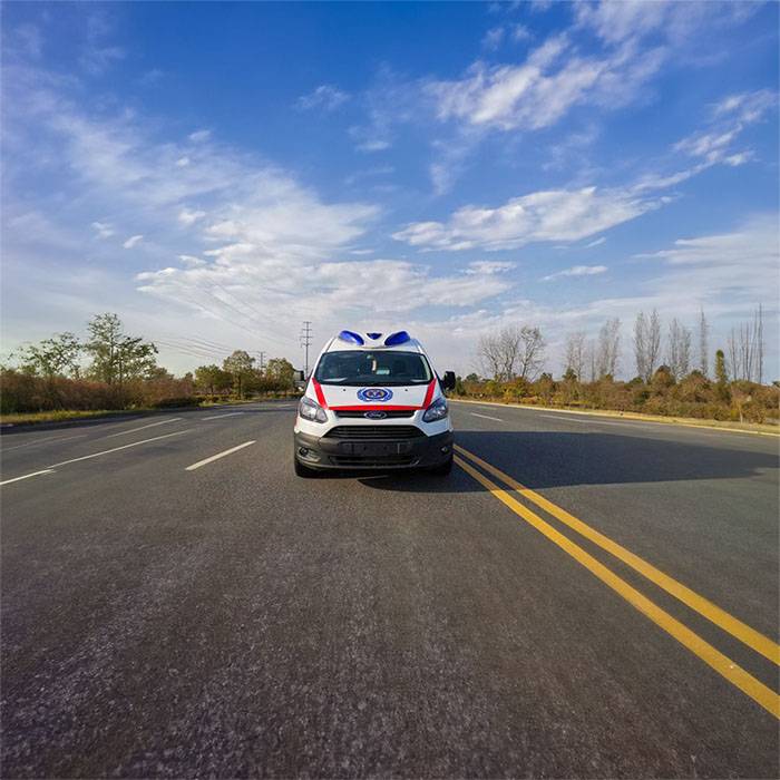 甘肃兰州永登医院120急救车租赁到青岛市李沧区 叫救护车费用是多少