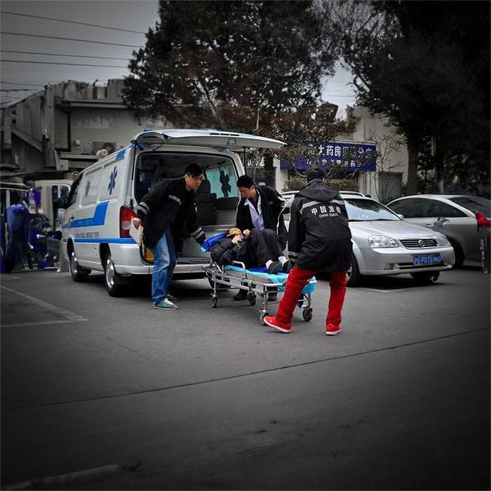 甘南藏族救护车热线 救护车30公里多少钱 今日更新