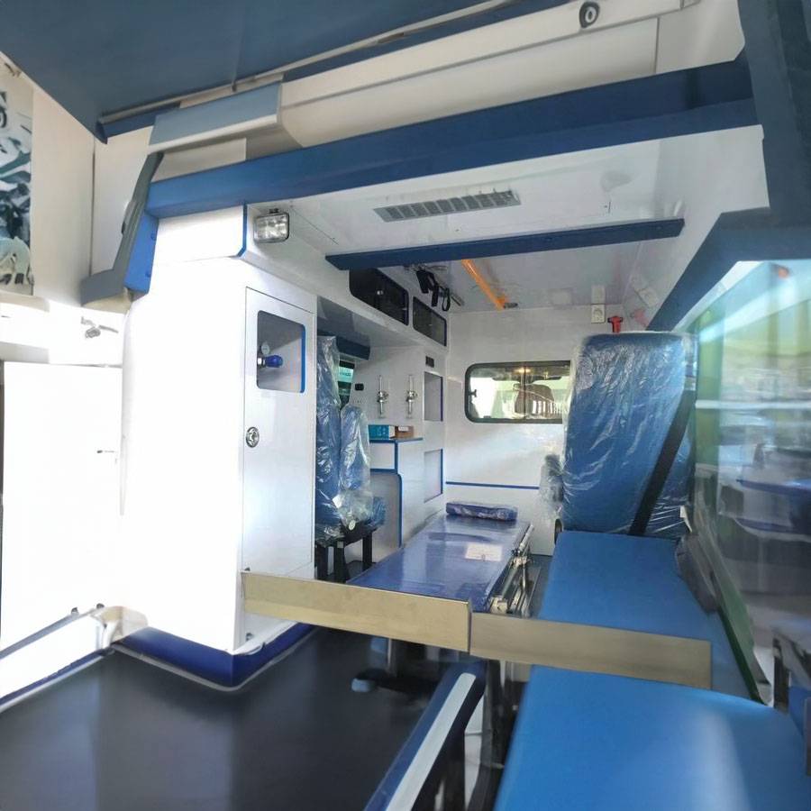 兰州空医院租赁私家救护车转院到渝北区沙坪中心医院 救护车出租车多少钱一公里