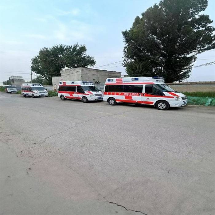 酒泉市肃州区租赁私人救护车电话号码 转院救护车一般多少钱 2023